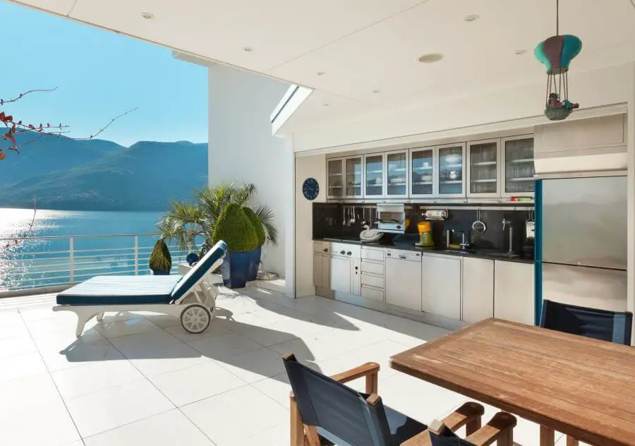 Outdoor Kitchen Ideas and Designs
