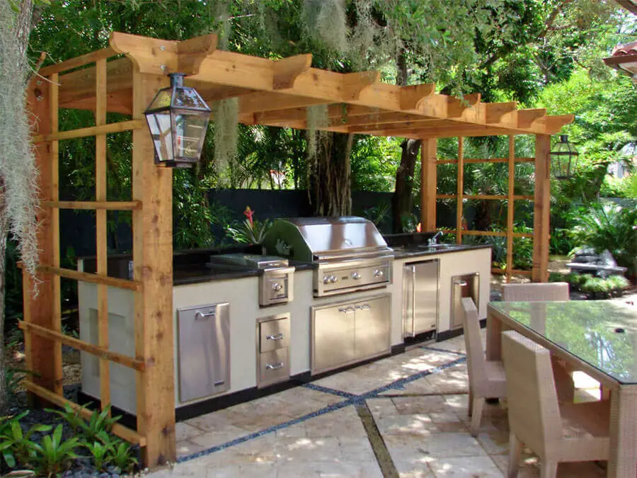 Best Outdoor Kitchen Ideas and Designs