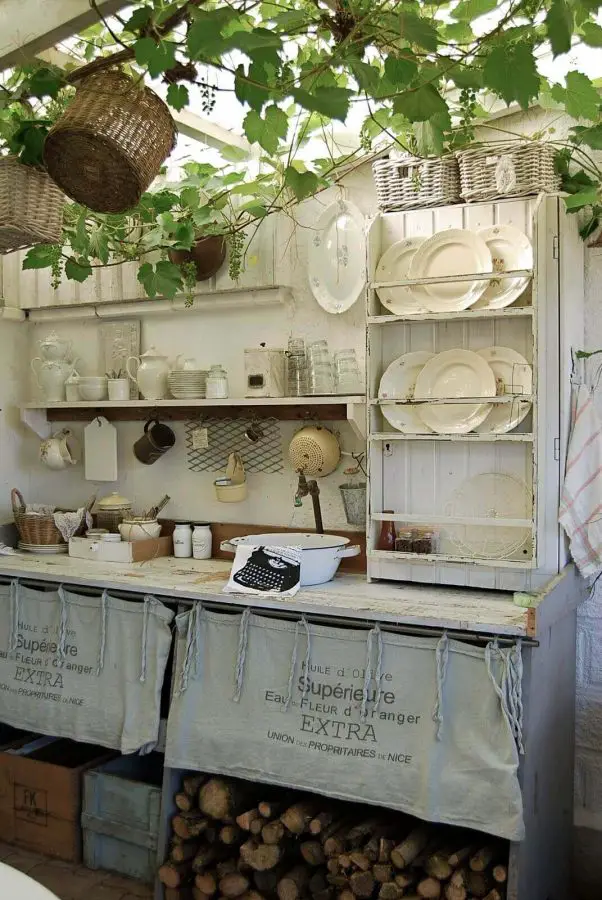 Best Outdoor Kitchen Ideas and Designs