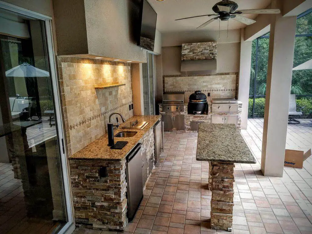 Best Outdoor Kitchen Ideas and Designs